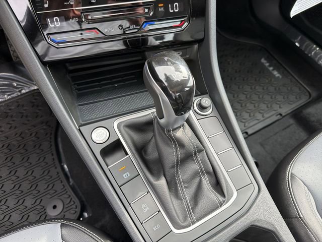 New 2026 Volkswagen Jetta SE FWD image 20