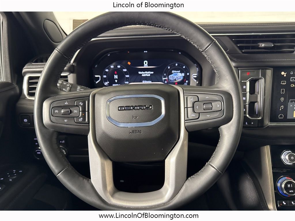 Used 2024 GMC Yukon XL Denali image 32