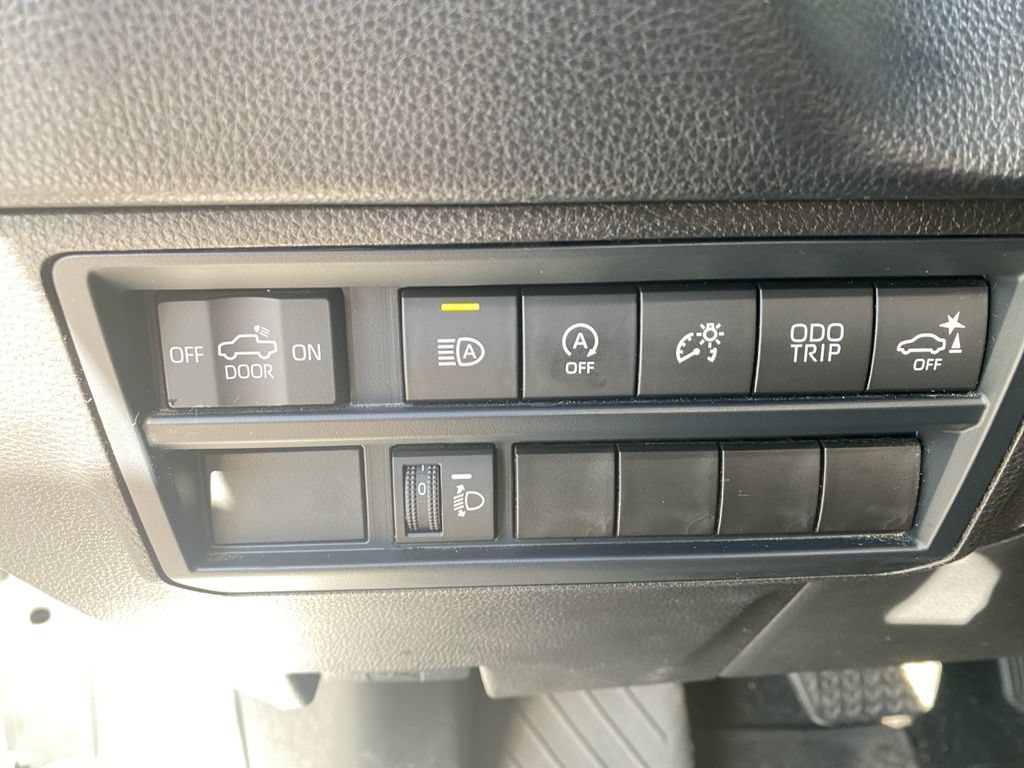 Used 2025 Toyota Tundra SR5 w/ SR5 Convenience Package RWD image 21