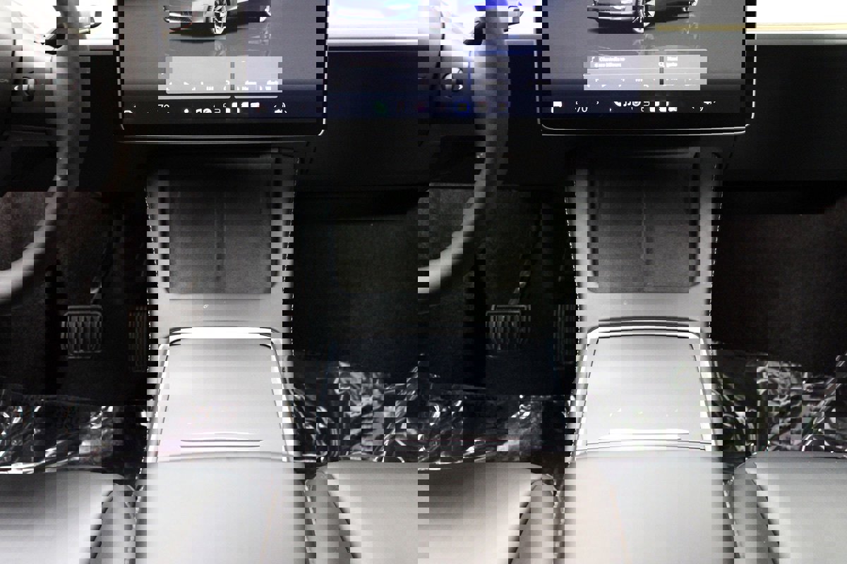 Used 2024 Tesla Model Y Long Range image 46