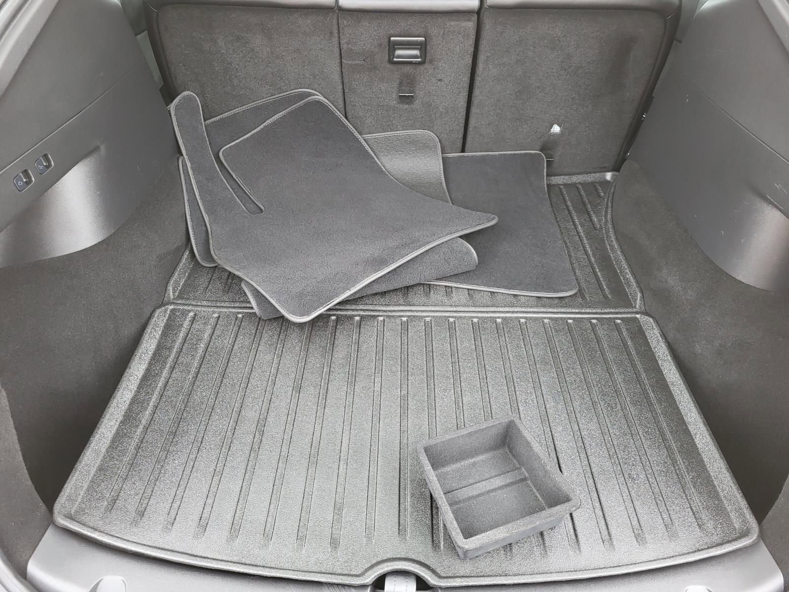 Used 2021 Tesla Model Y Long Range image 10