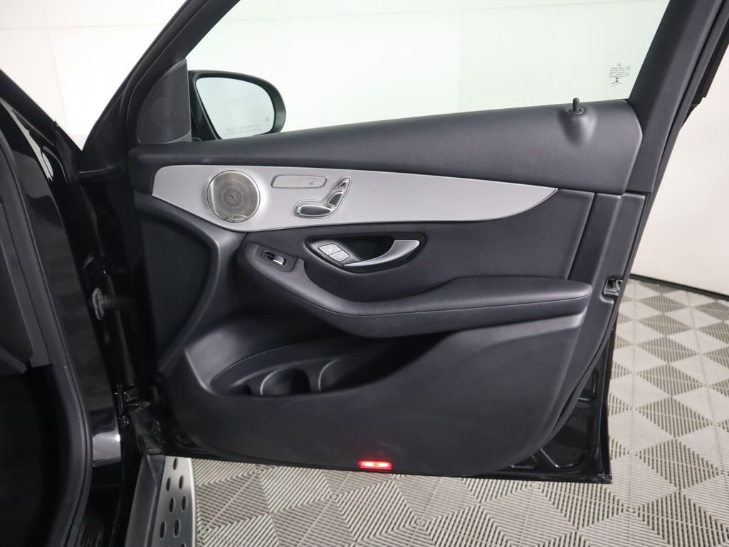 Used 2021 Mercedes-Benz GLC 300 4MATIC Coupe image 25