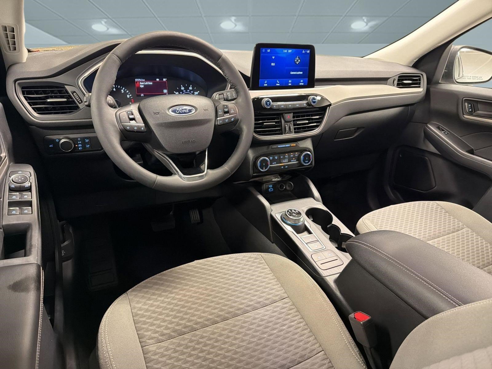 Used 2022 Ford Escape SE w/ Convenience Package FWD image 28