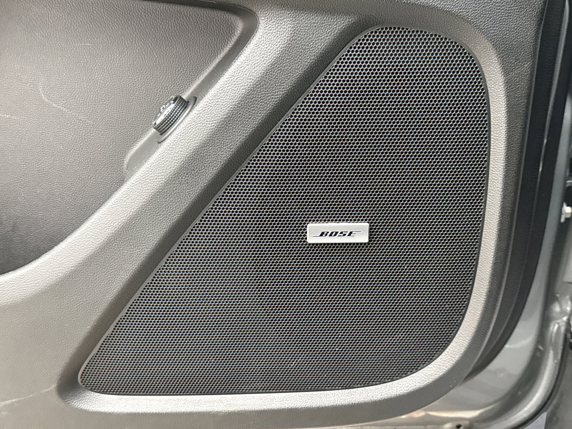 Used 2023 Chevrolet Traverse RS image 18