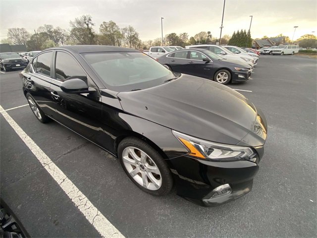 Used 2020 Nissan Altima 2.5 SR