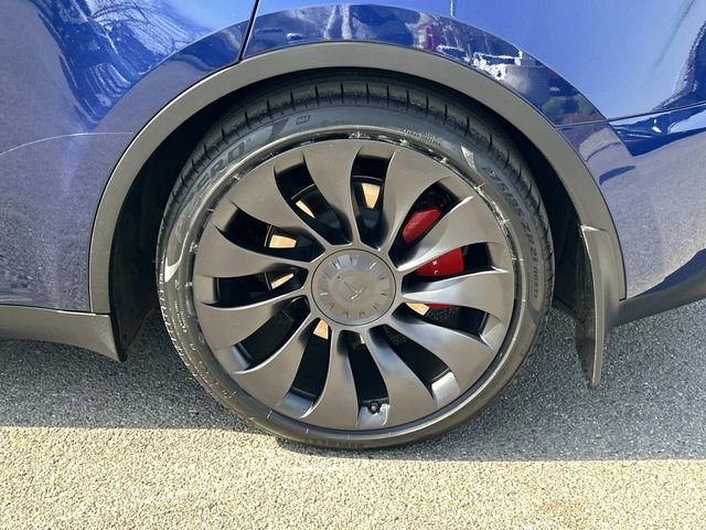 Used 2023 Tesla Model Y Long Range image 12