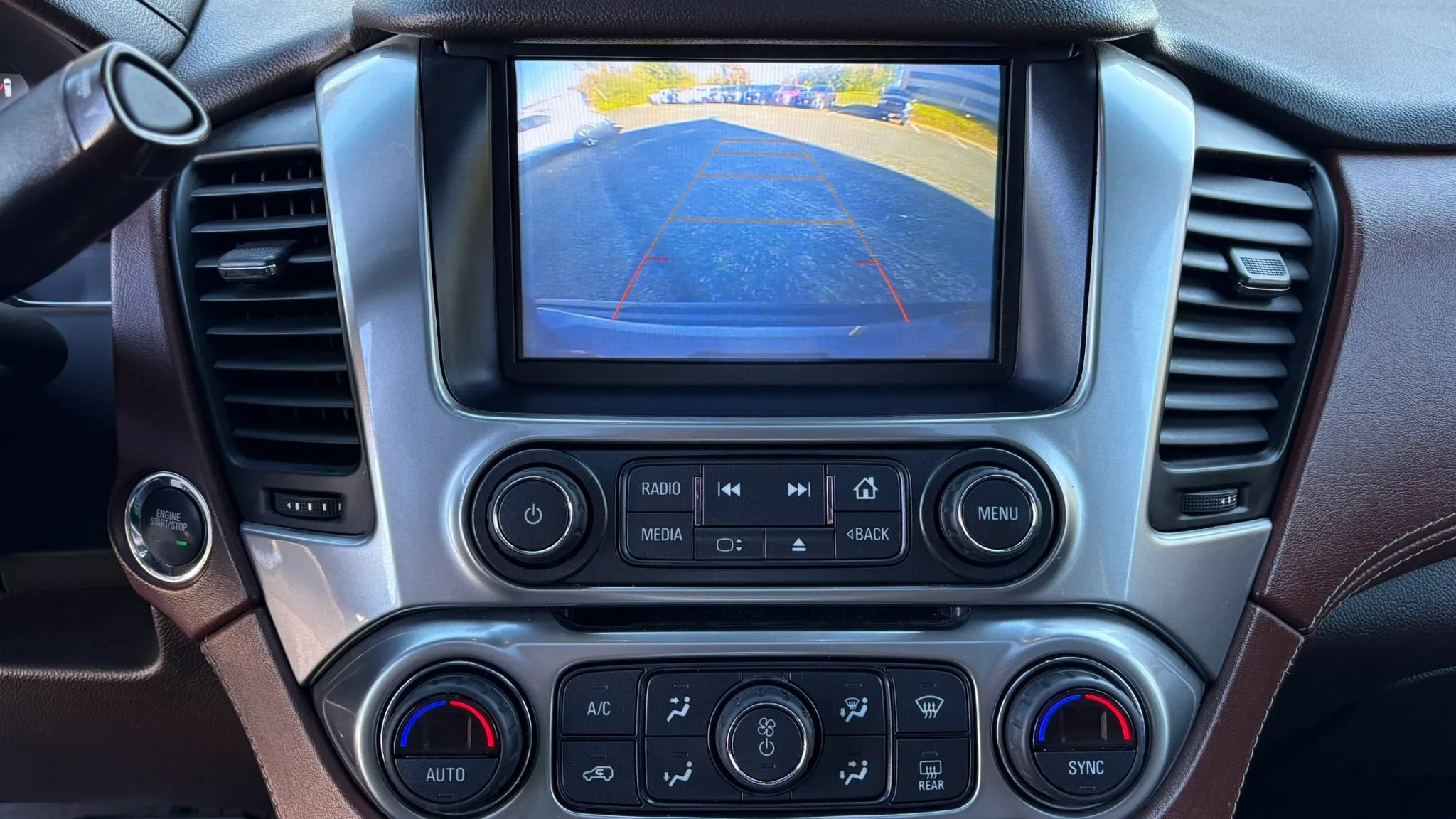 Used 2018 Chevrolet Tahoe Premier AWD/4WD image 20