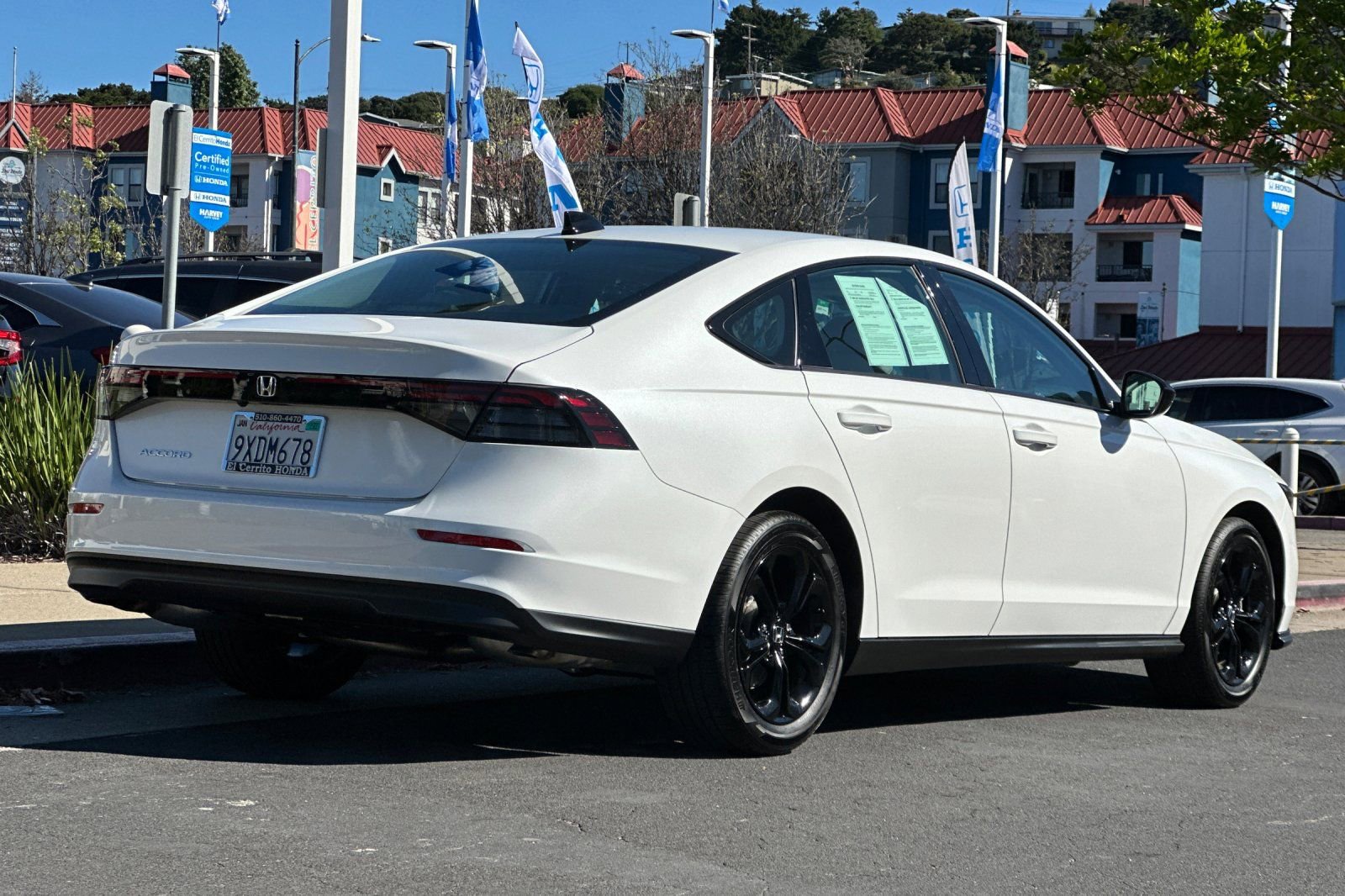 Certified 2025 Honda Accord SE image 3