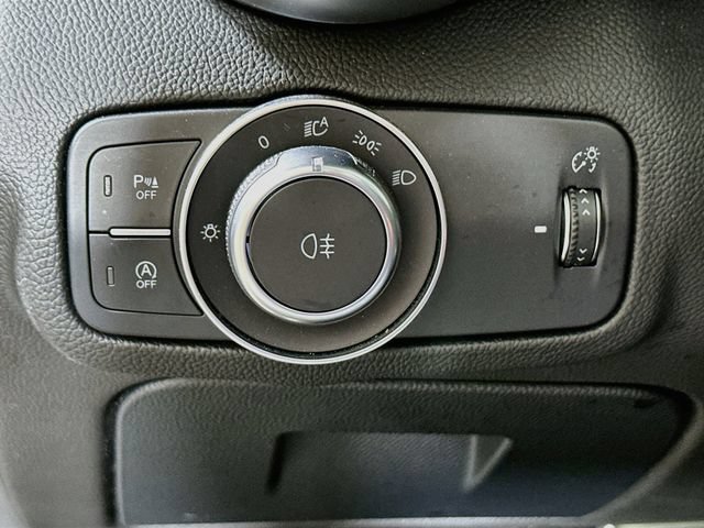 Used 2023 Alfa Romeo Giulia Sprint AWD/4WD image 13