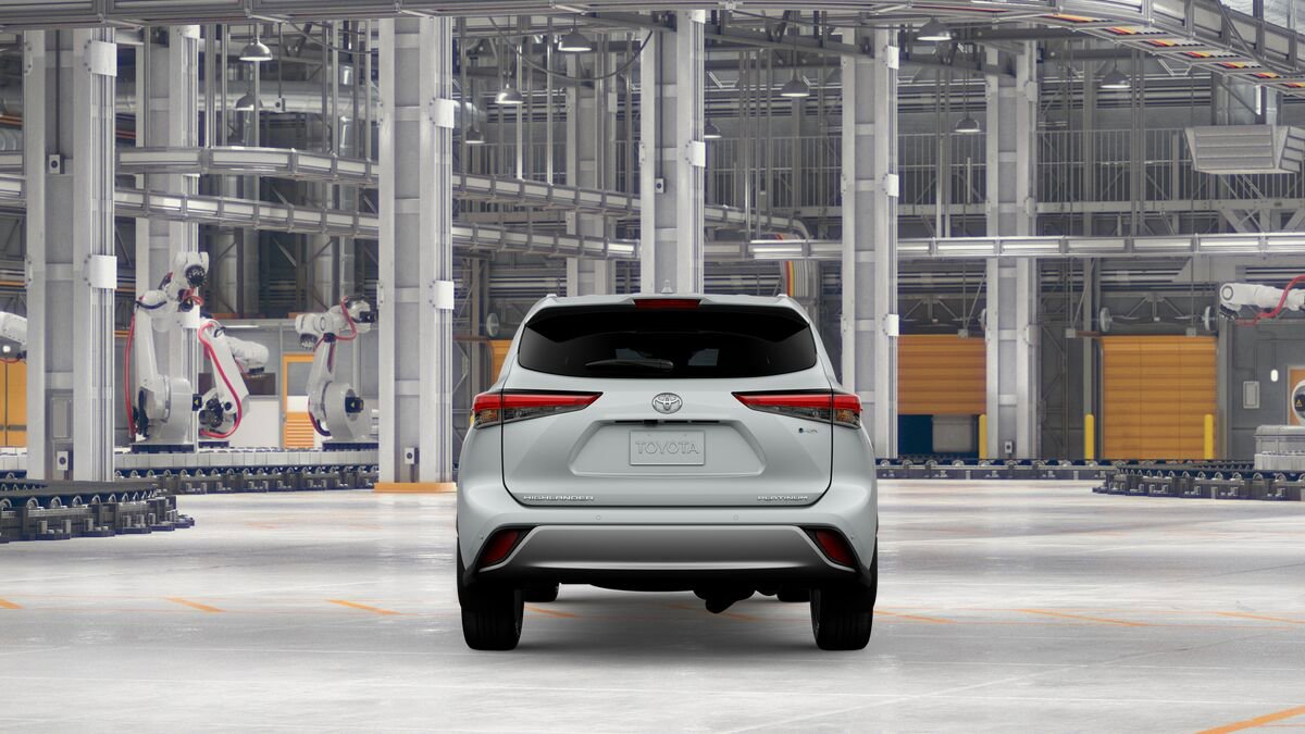 New 2026 Toyota Highlander Platinum image 10