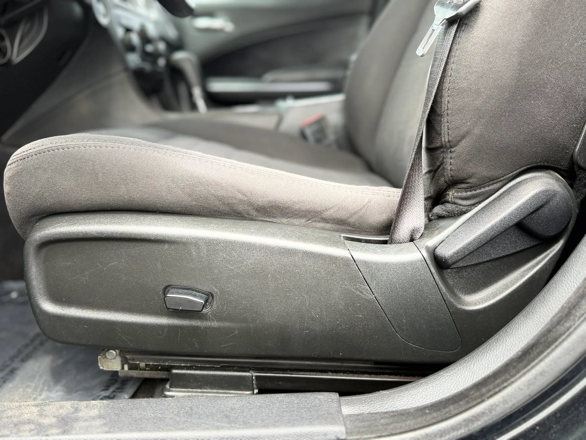 Used 2013 Dodge Charger SE RWD image 29