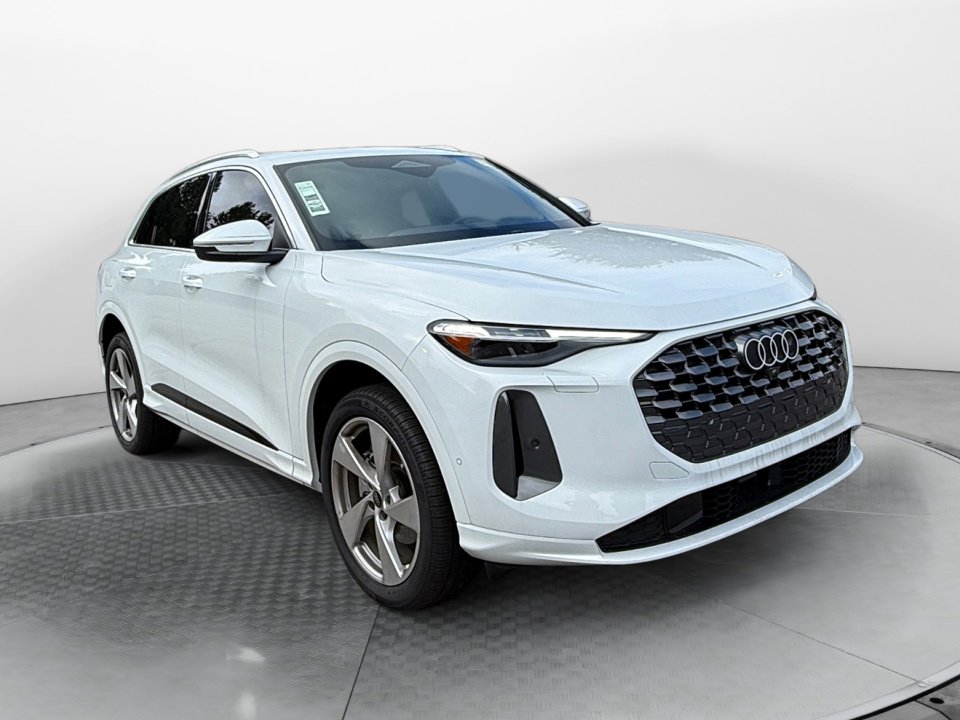 New 2025 Audi Q5 Premium Plus
