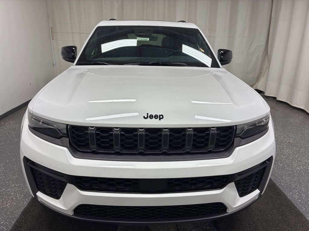 New 2026 Jeep Grand Cherokee Limited w/ Limited Altitude Package AWD/4WD video 2