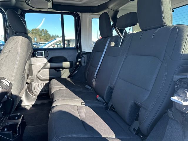 Used 2019 Jeep Wrangler Unlimited Sahara image 15