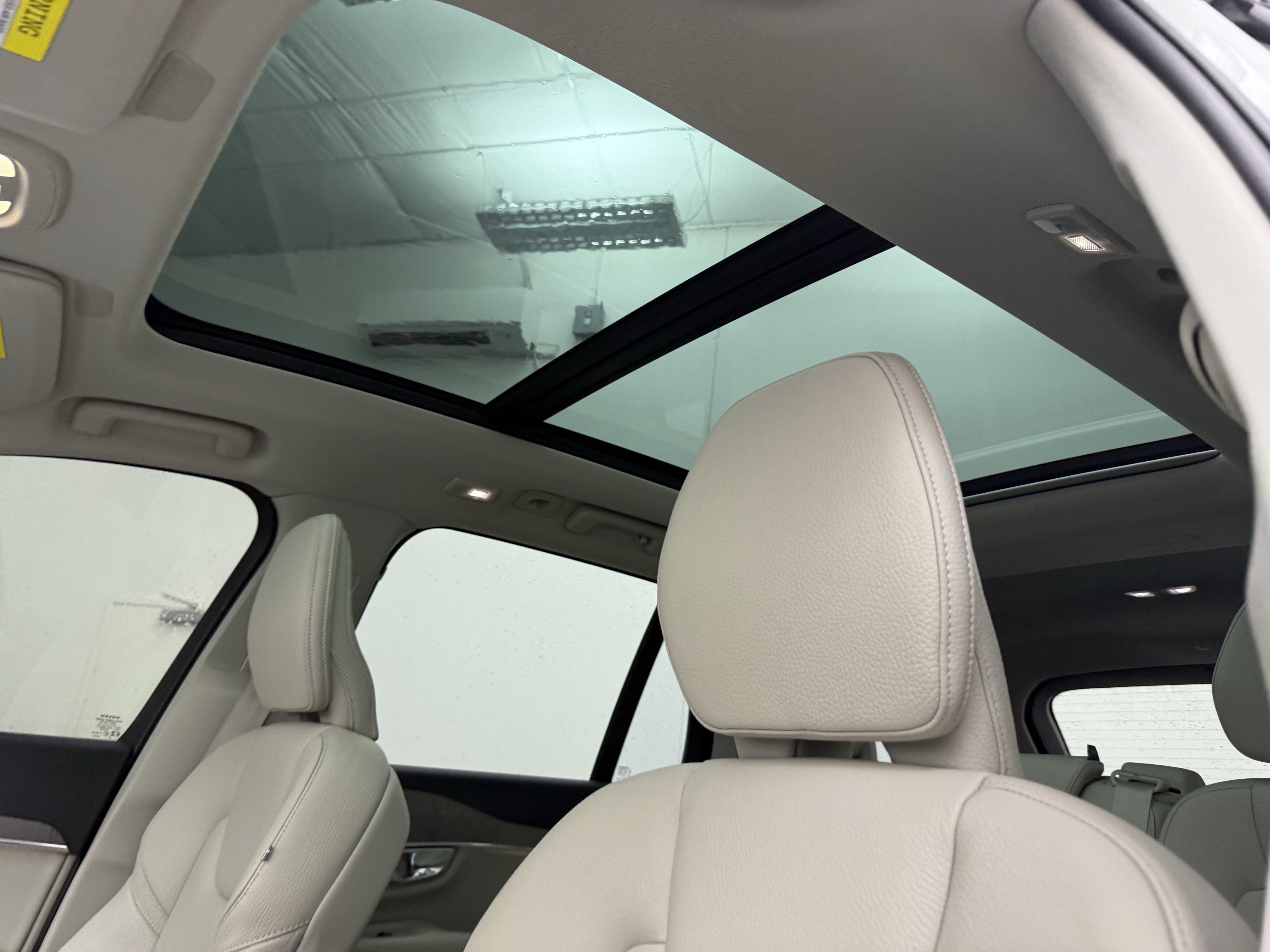 Used 2023 Volvo XC90 B5 Plus w/ Protection Package Premier AWD/4WD image 13