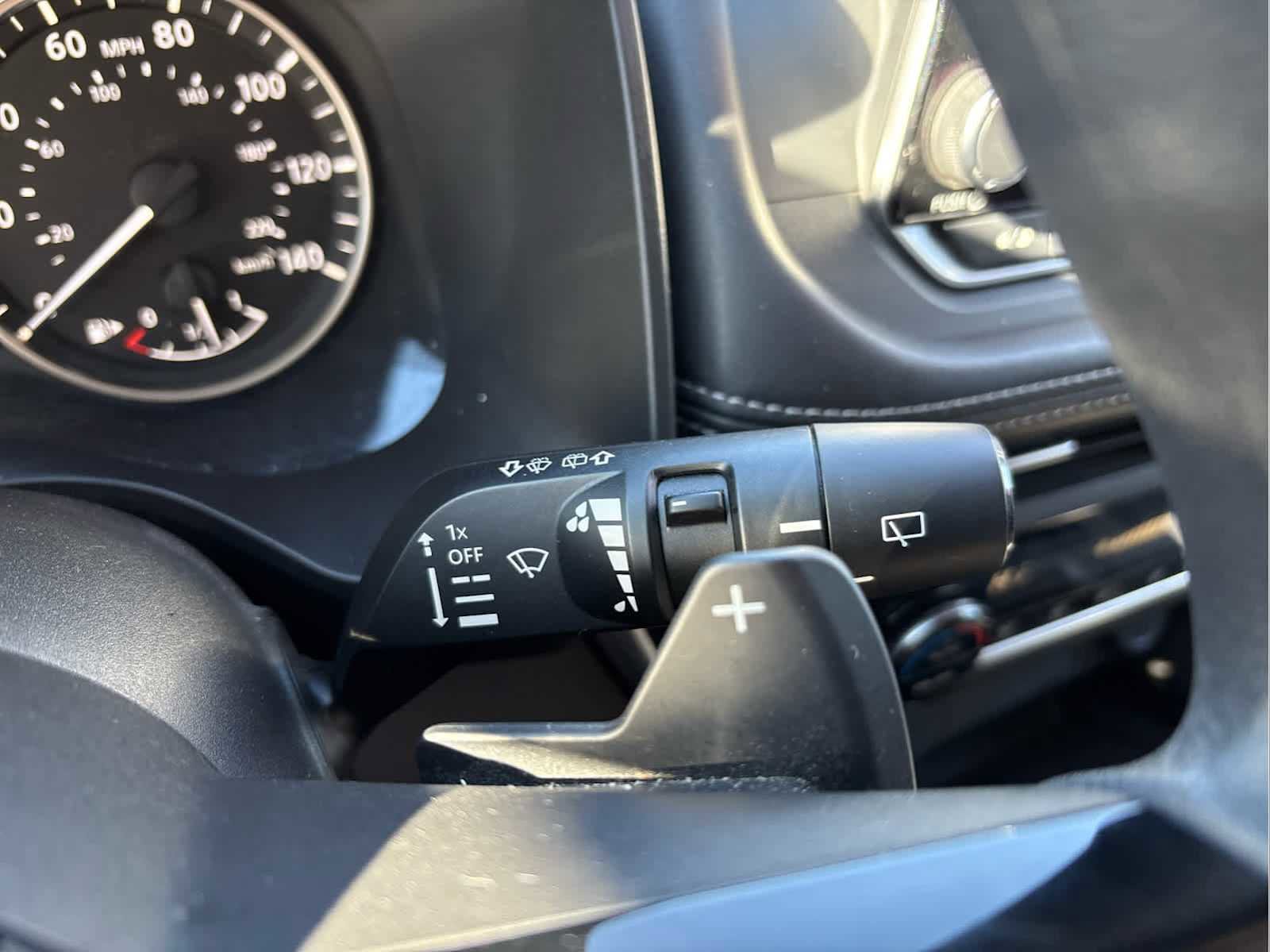 Used 2023 Nissan Rogue SV image 21