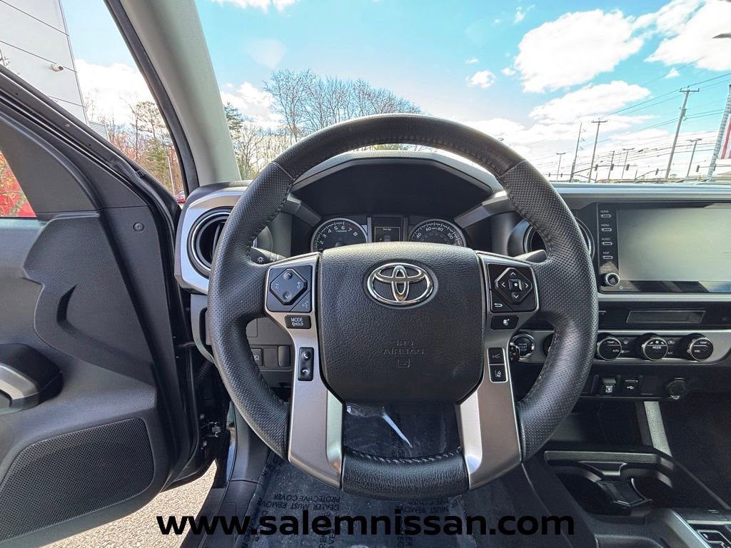 Used 2023 Toyota Tacoma SR5 w/ Technology Package AWD/4WD image 8
