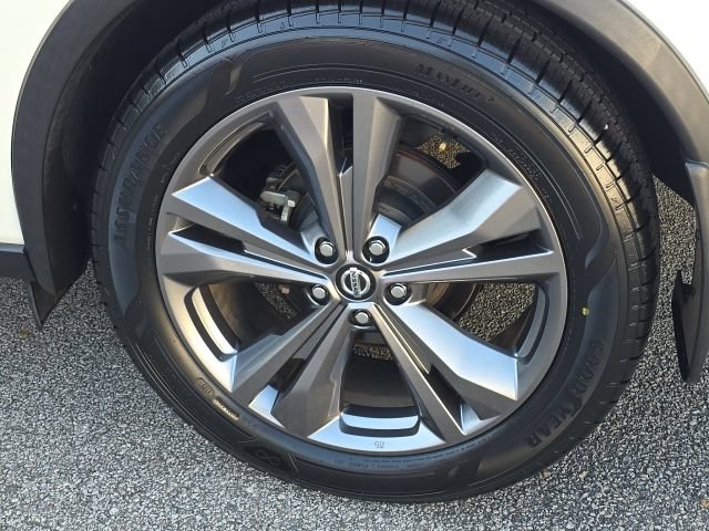 Used 2020 Nissan Murano Platinum w/ Cargo Package FWD image 11