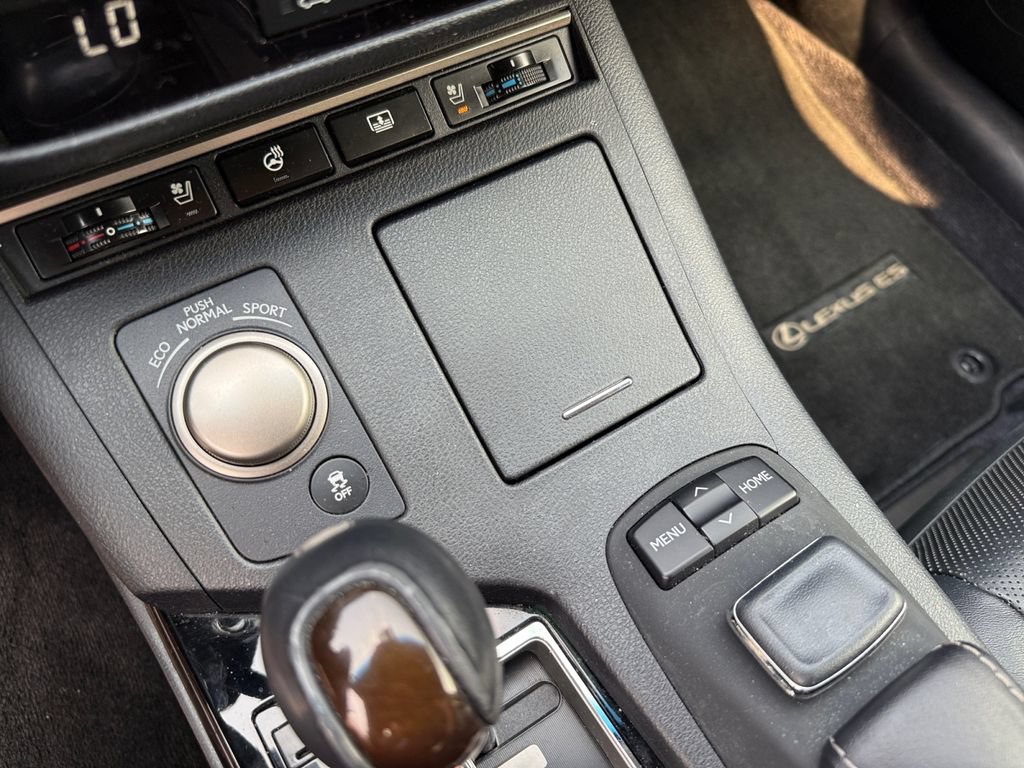 Used 2015 Lexus ES 350 w/ Luxury Package FWD image 20