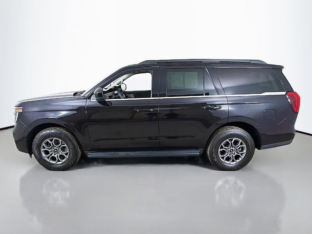 Used 2025 Ford Expedition Active AWD/4WD image 14