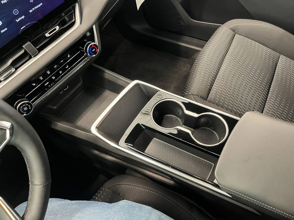 Certified 2025 Chevrolet Equinox LT w/ Safety and Technology Package image 27