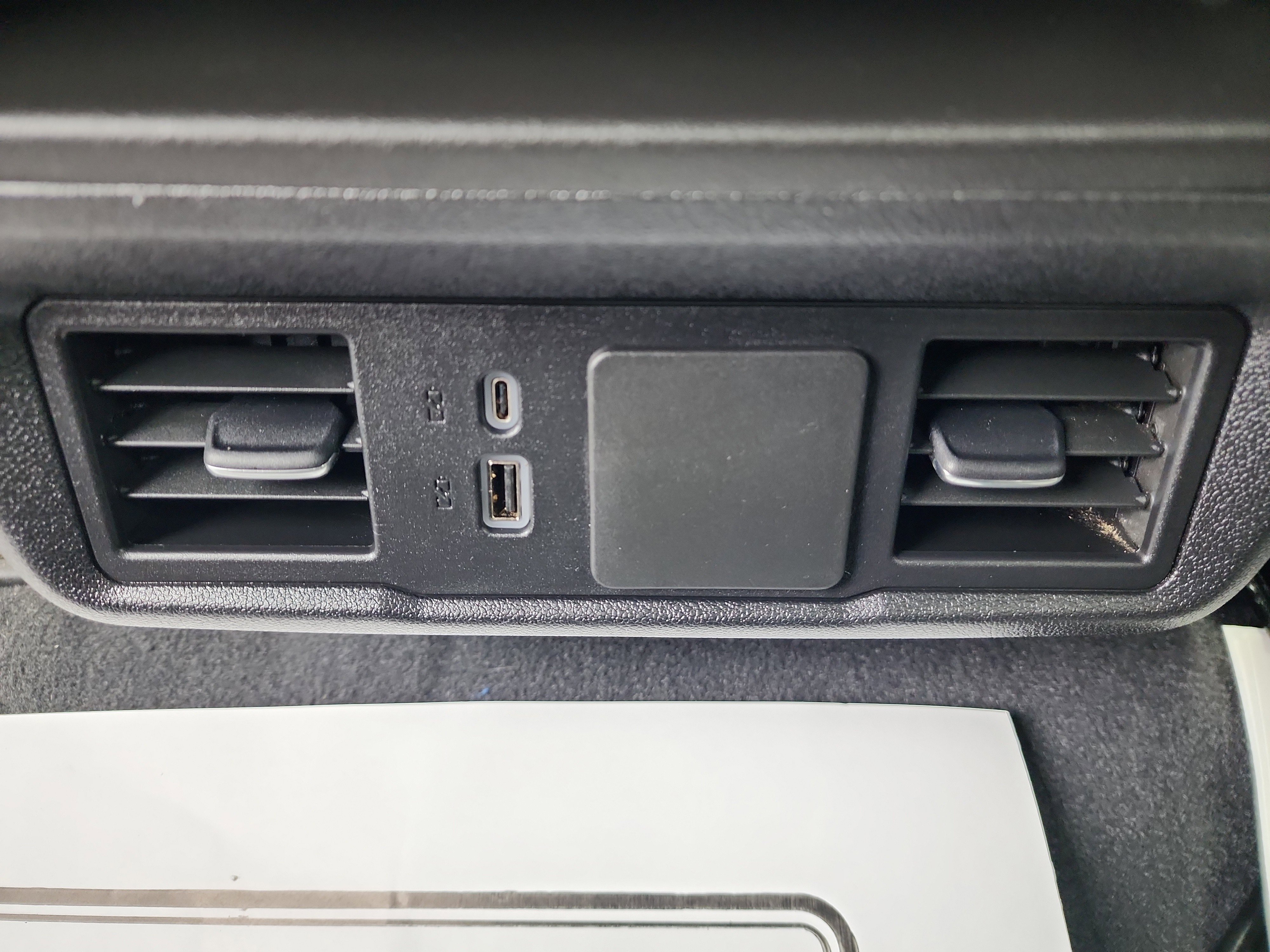 Used 2024 Chevrolet Silverado 1500 Custom image 27