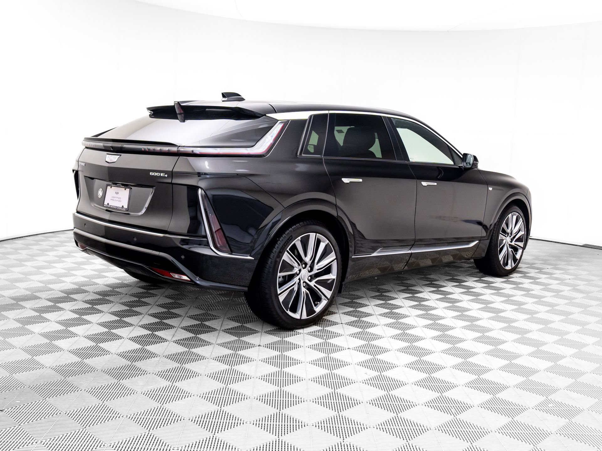 Certified 2025 Cadillac Lyriq Luxury w/ LPO, Floor Liner Package image 6