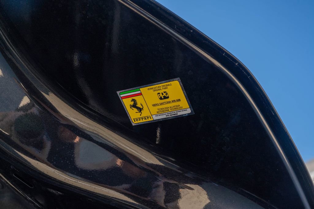 Certified 2022 Ferrari Portofino M image 25