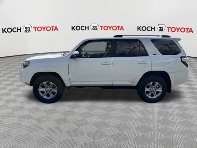 Certified 2023 Toyota 4Runner SR5 Premium w/ Moonroof Package image 4