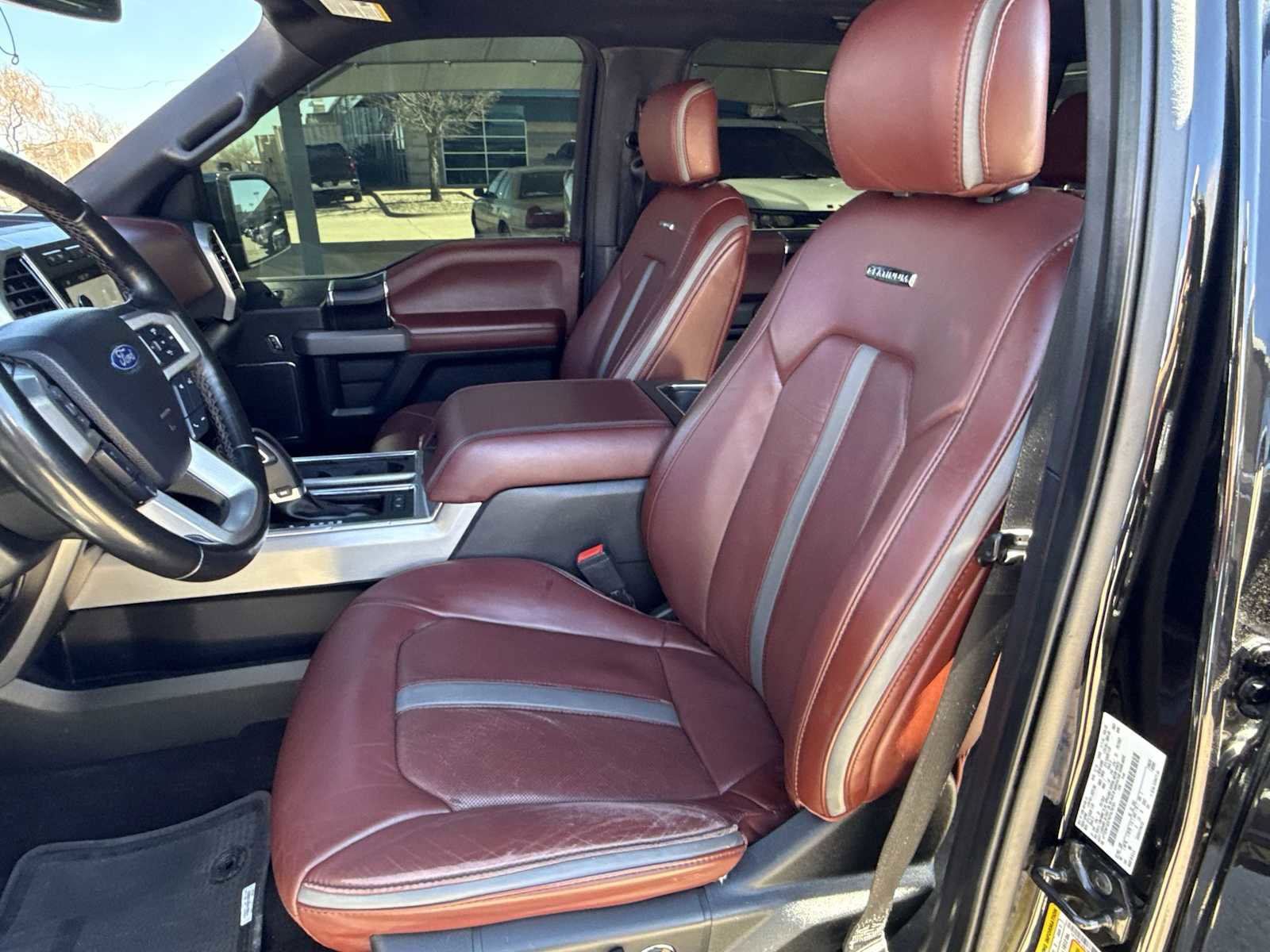 Used 2019 Ford F150 Platinum w/ Equipment Group 701A Luxury image 7