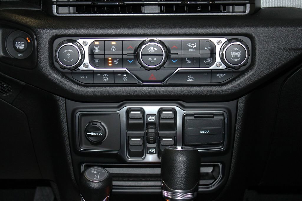 New 2026 Jeep Gladiator Sport image 19