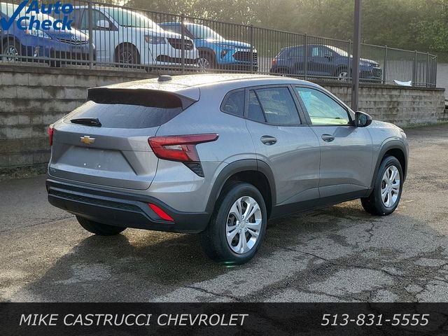 Used 2024 Chevrolet Trax LS image 5