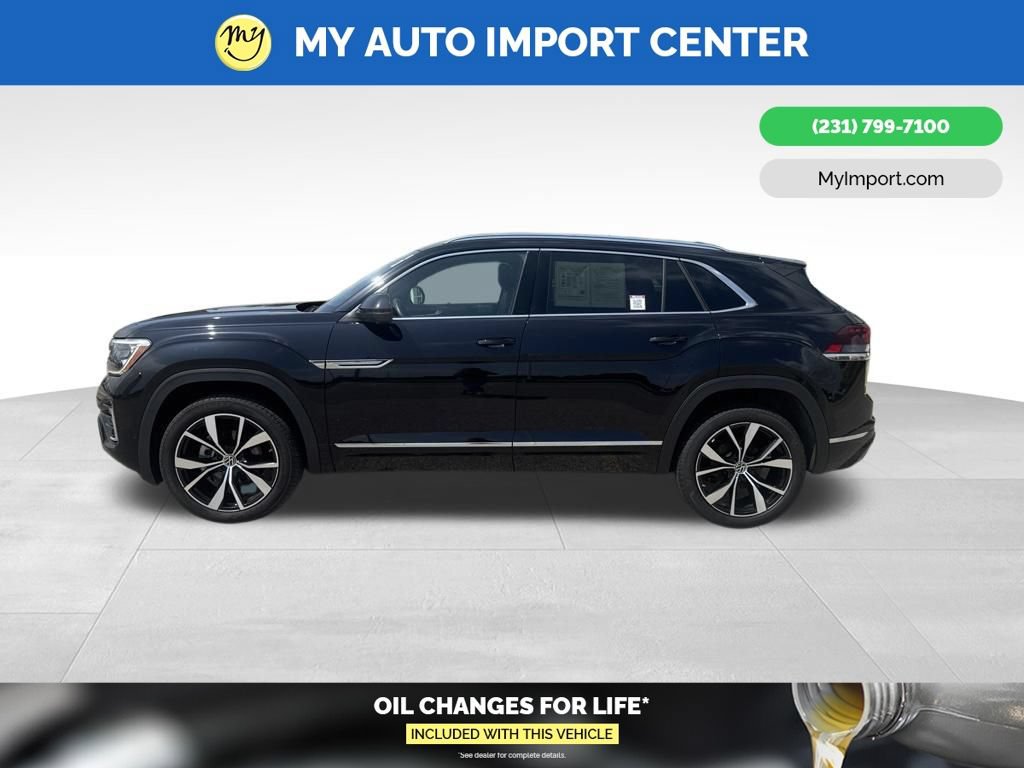 Used 2025 Volkswagen Atlas Cross Sport SEL Premium R-Line AWD/4WD image 4