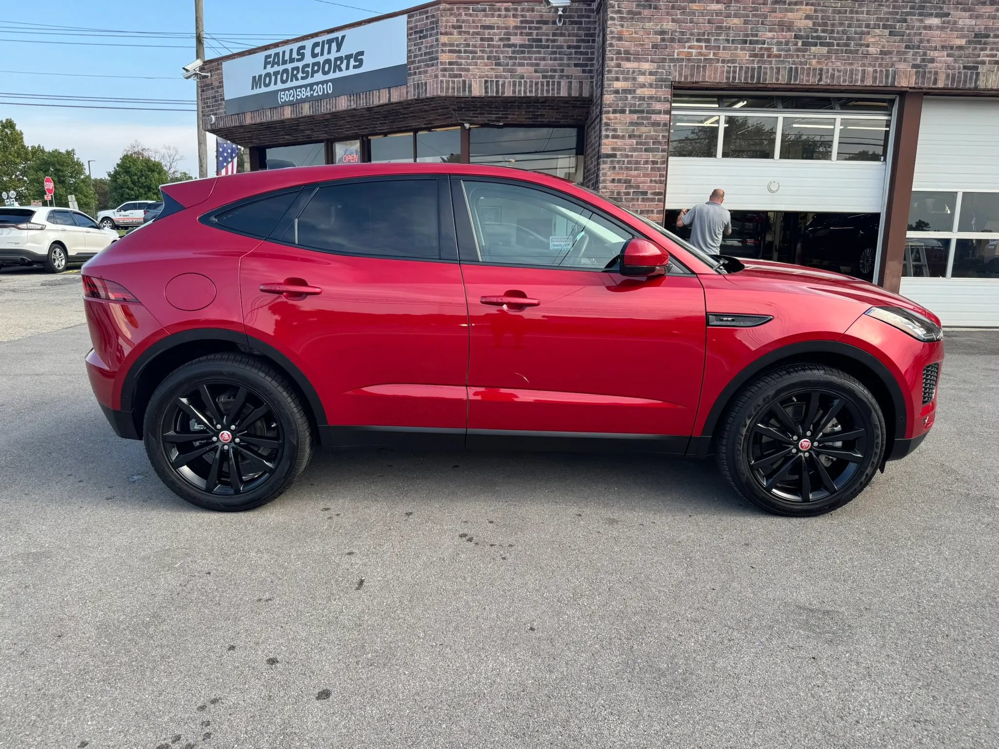 Used 2020 Jaguar E-PACE SE AWD/4WD image 17