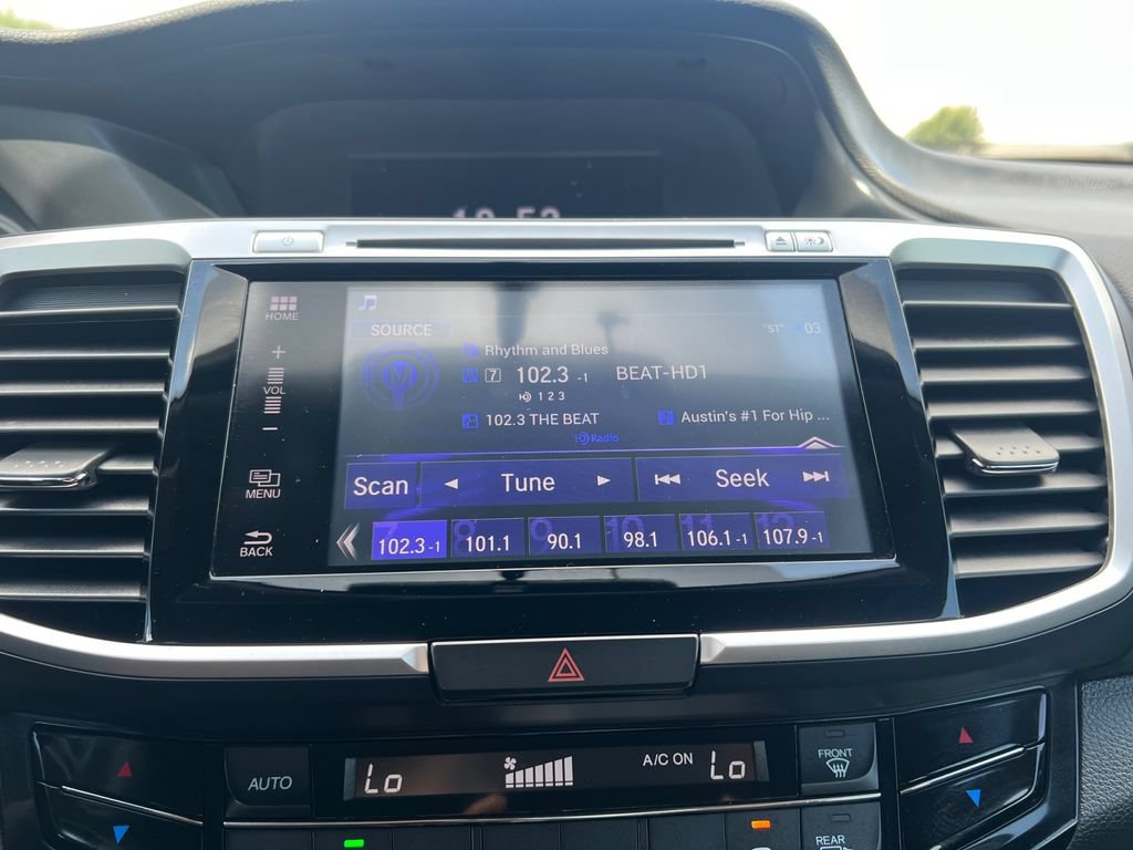 Used 2017 Honda Accord EX image 8