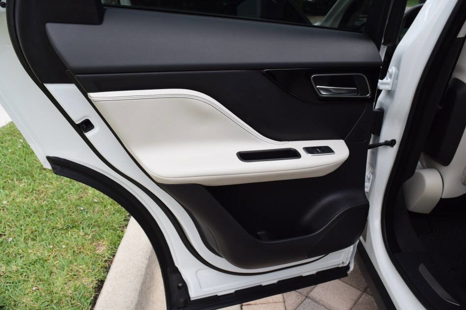 Used 2019 Jaguar F-PACE R-Sport AWD/4WD image 73