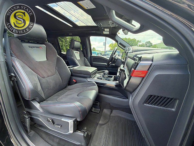 Used 2025 Ford F150 Raptor w/ Equipment Group 803A Raptor R AWD/4WD image 16