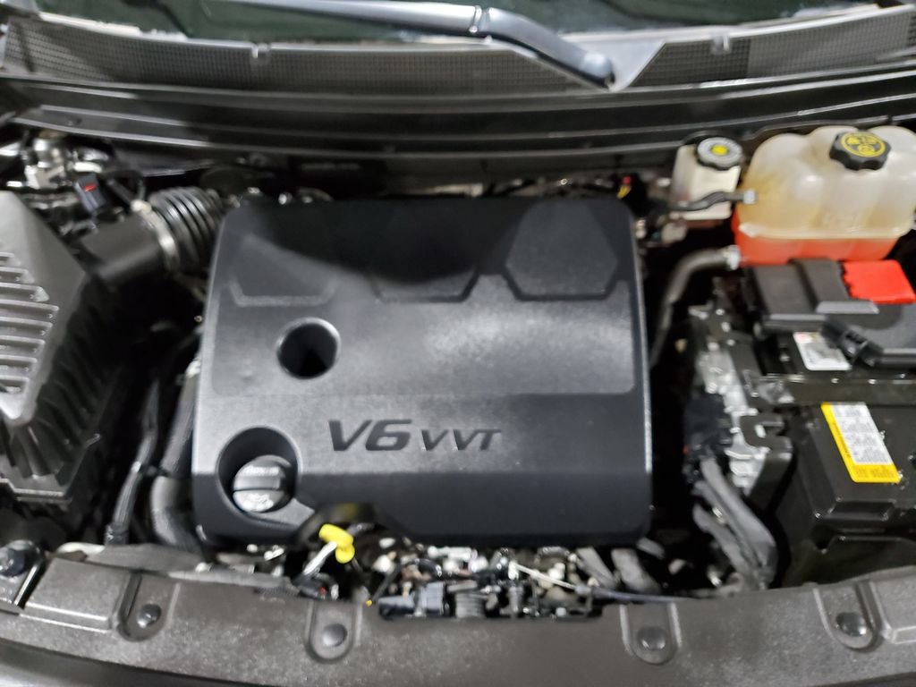 Used 2022 Chevrolet Traverse LT image 63