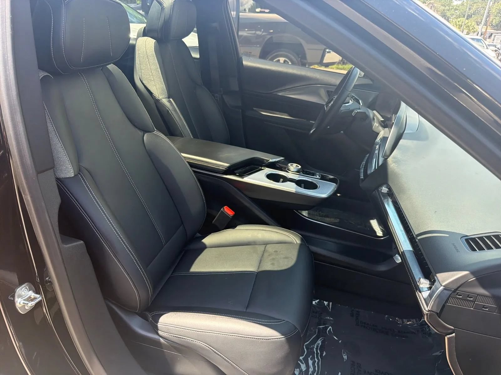 Used 2024 Cadillac Lyriq Tech RWD image 20