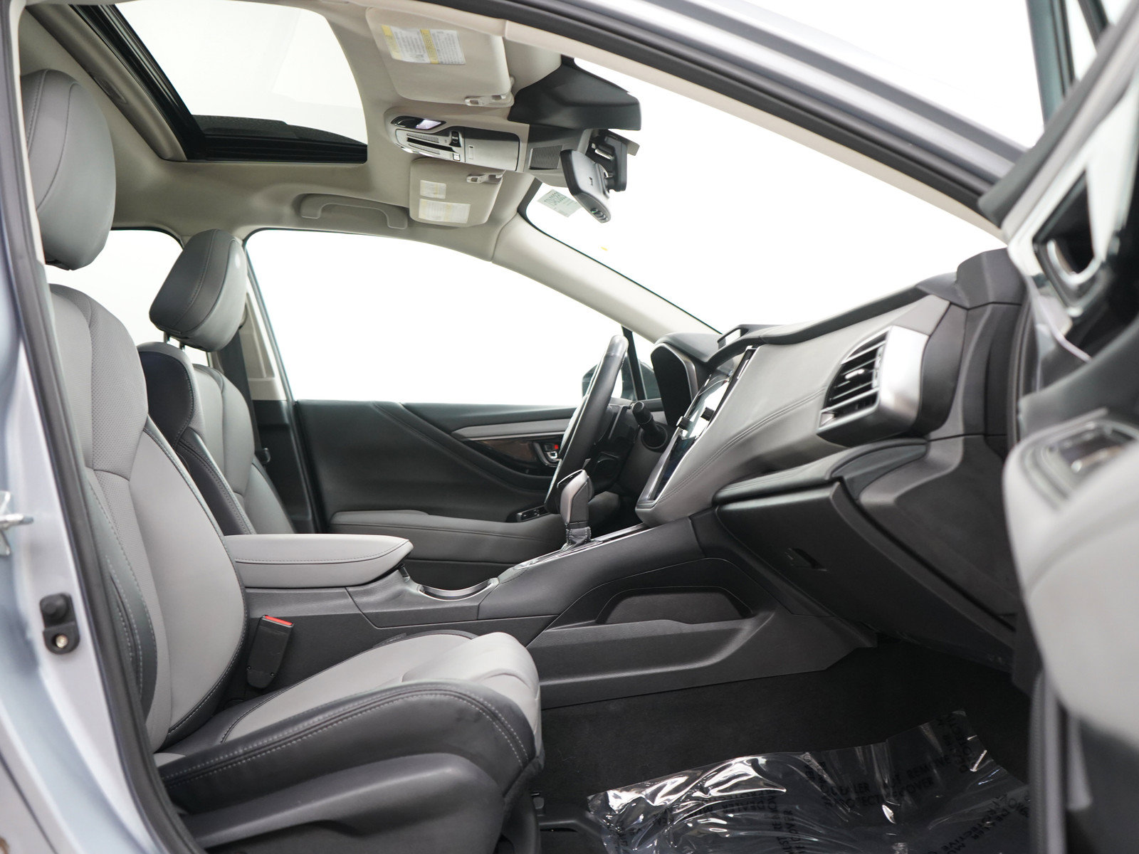 Used 2023 Subaru Outback Limited AWD/4WD image 11