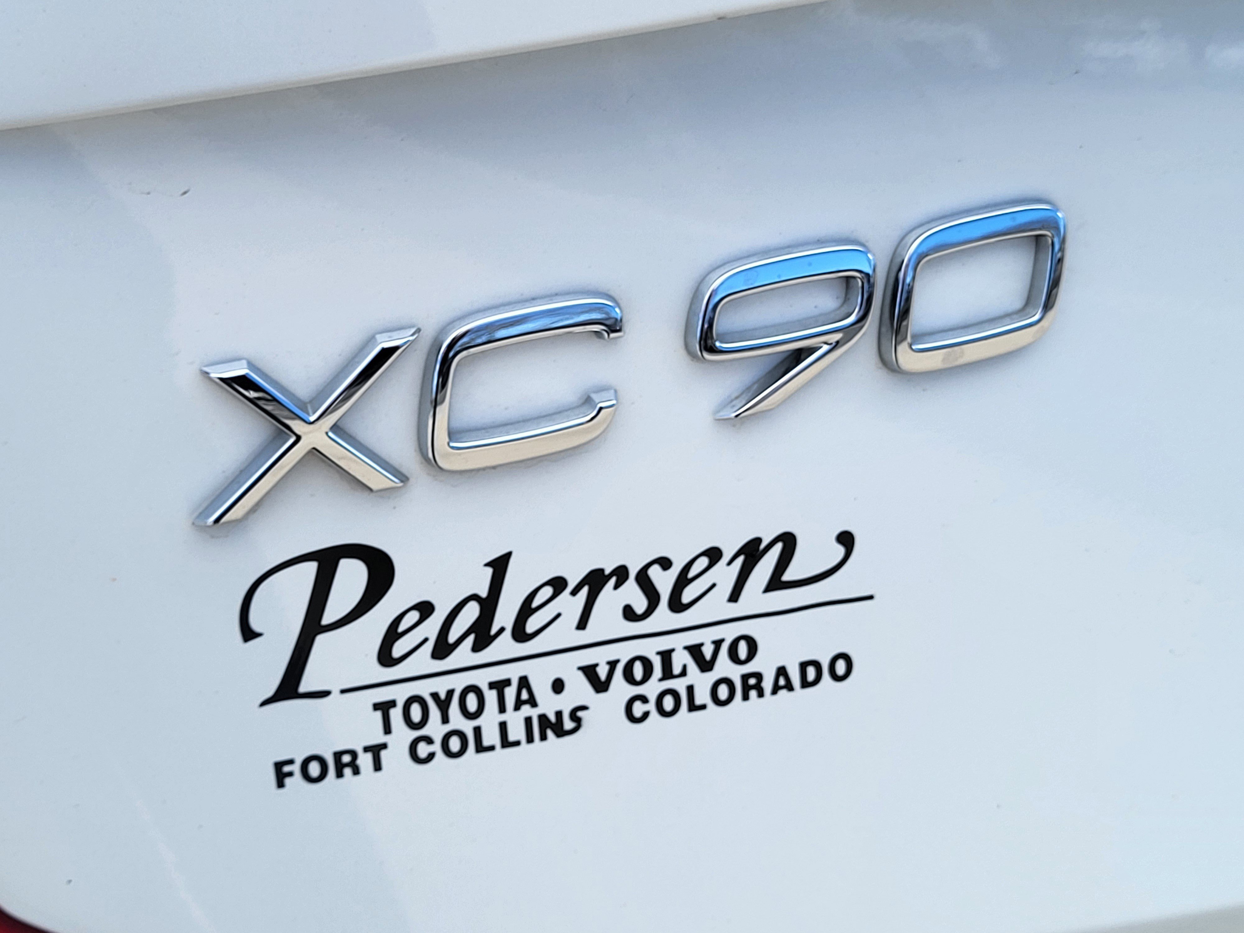 Certified 2024 Volvo XC90 T8 Plus w/ Protection Package Premier image 9