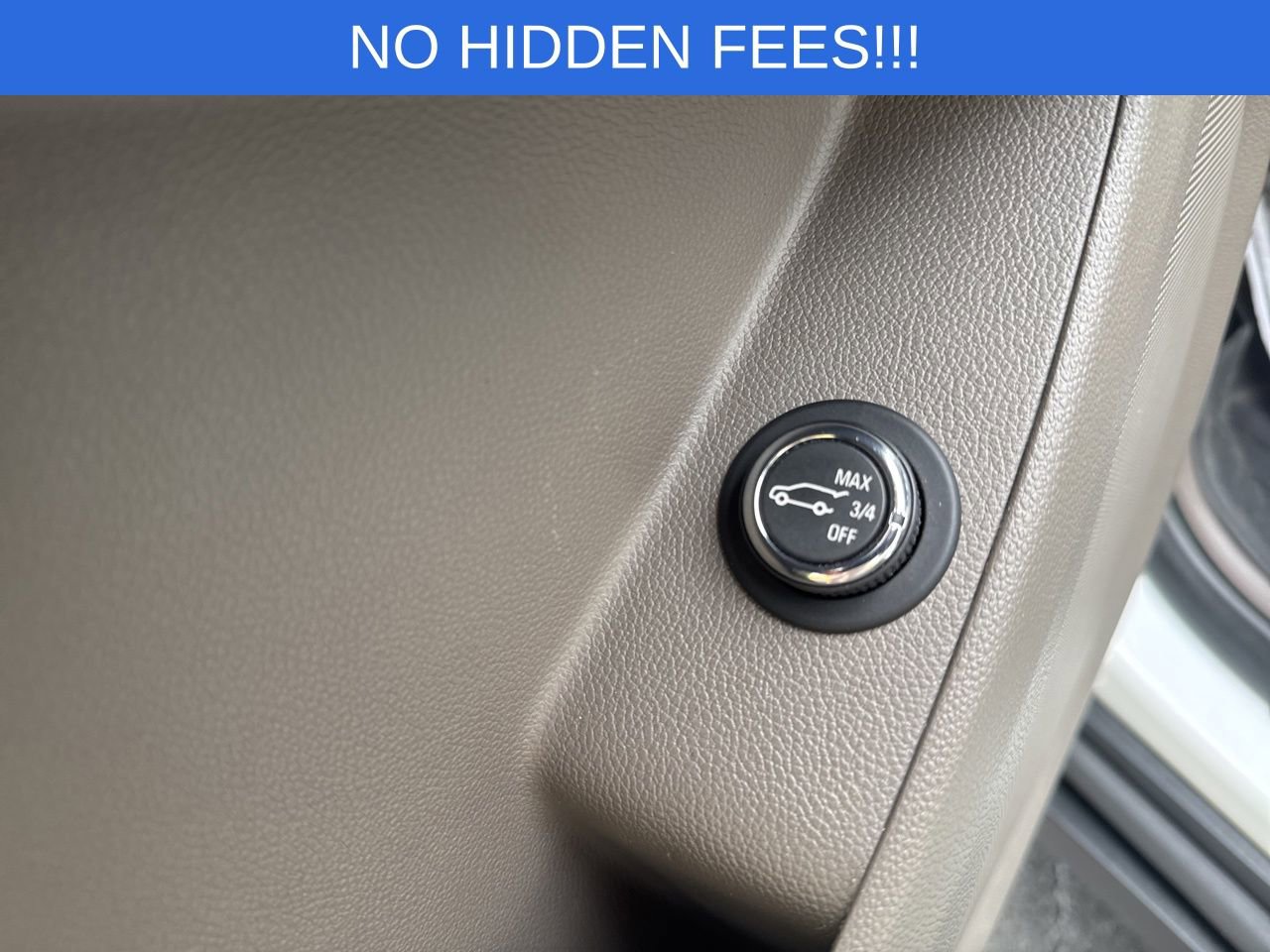 Used 2020 Chevrolet Traverse LT image 24