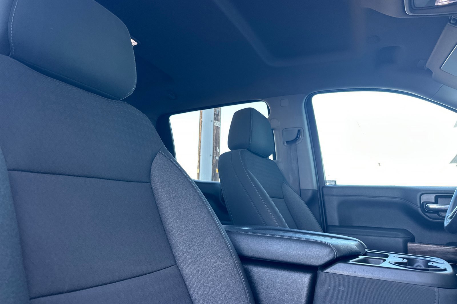 Used 2020 Chevrolet Silverado 1500 LT image 16