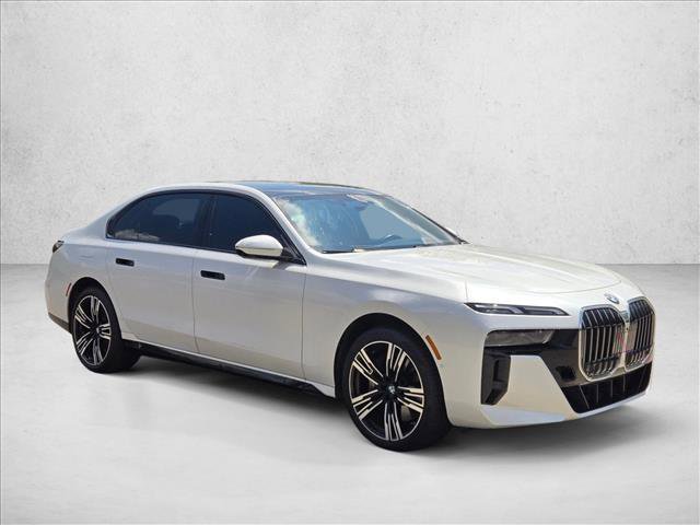 Used 2023 BMW 760i xDrive w/ Luxury Rear Seating Package AWD/4WD image 3