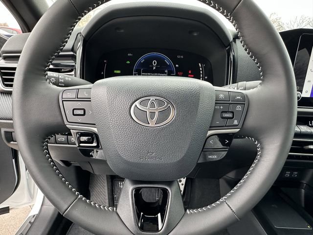 Used 2026 Toyota Camry SE w/ Convenience Package FWD image 12