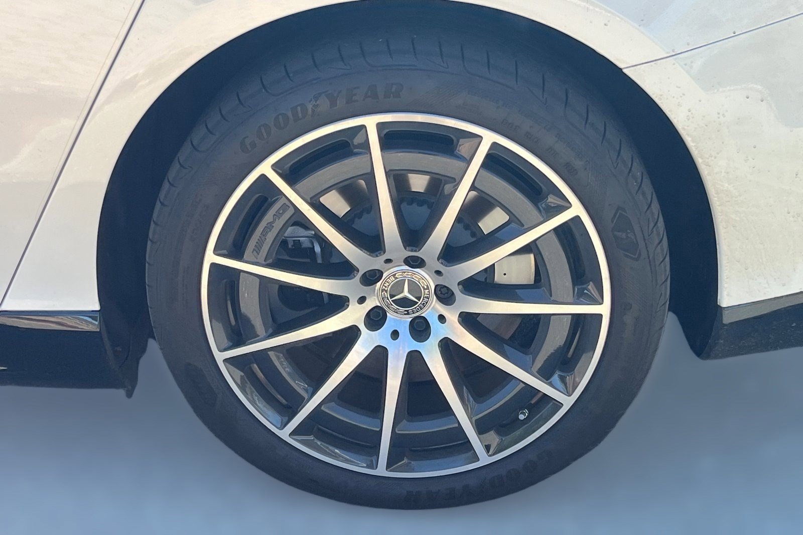 Used 2023 Mercedes-Benz EQS 580 4MATIC Sedan image 6