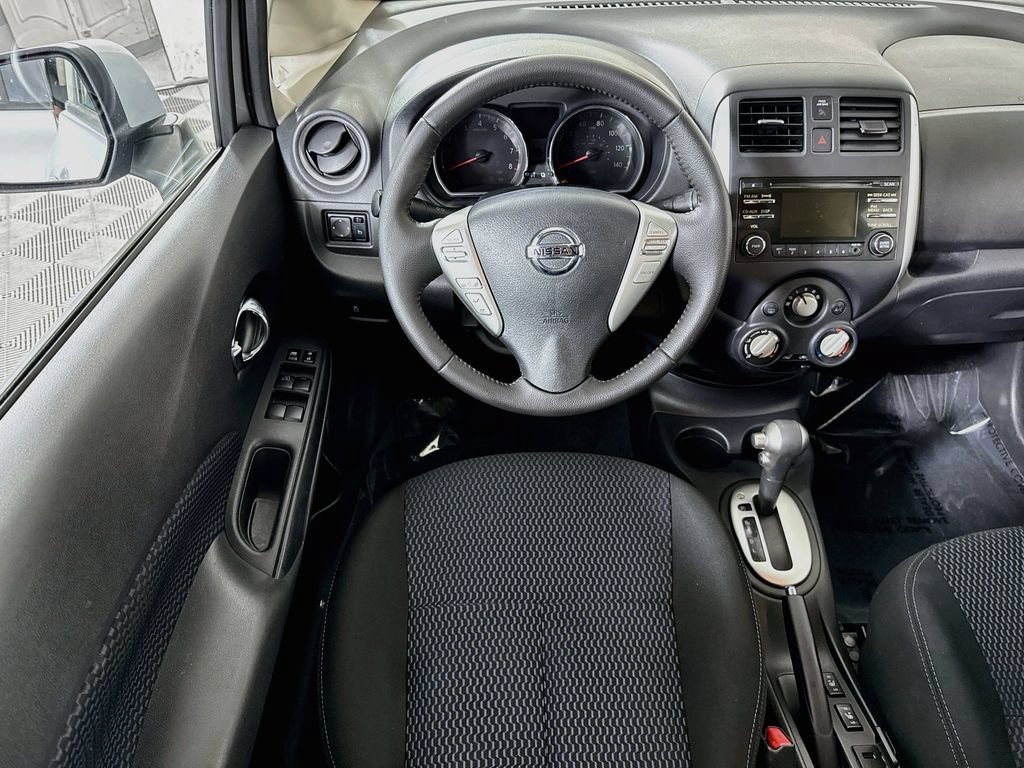 Used 2014 Nissan Versa Note SV w/ SL Package FWD image 3