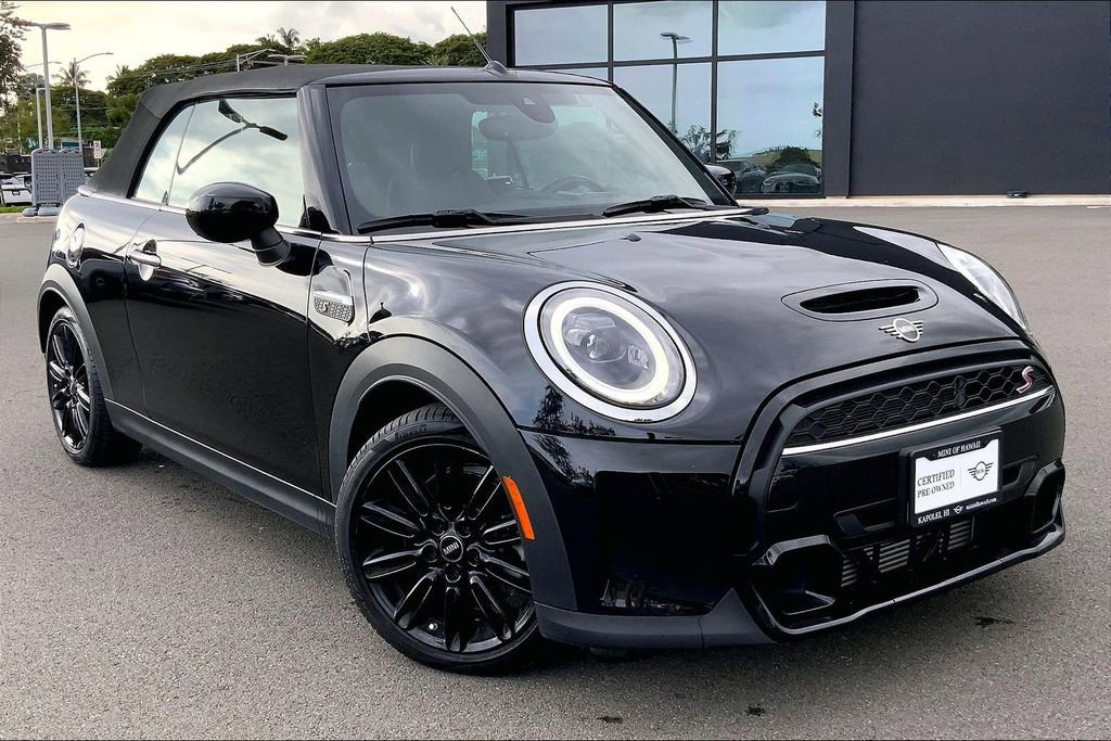 Certified 2024 MINI Cooper S image 32