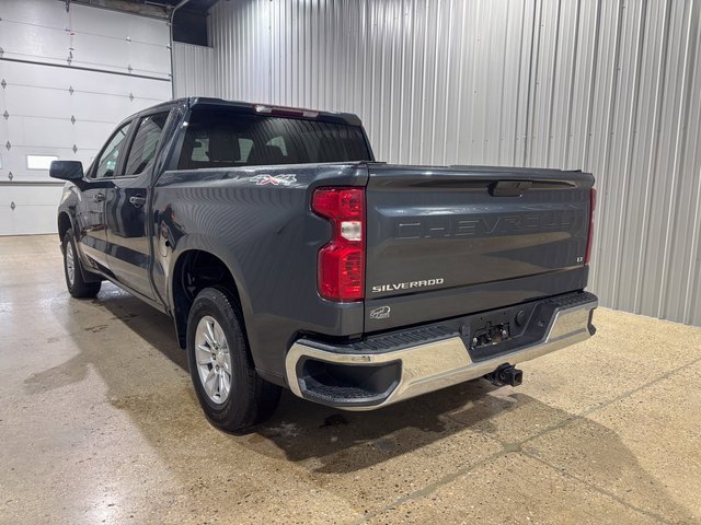 Used 2021 Chevrolet Silverado 1500 LT image 3