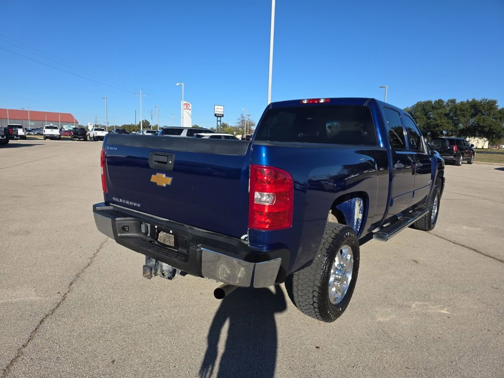 Used 2014 Chevrolet Silverado 2500 LT w/ Interior Plus Package image 17